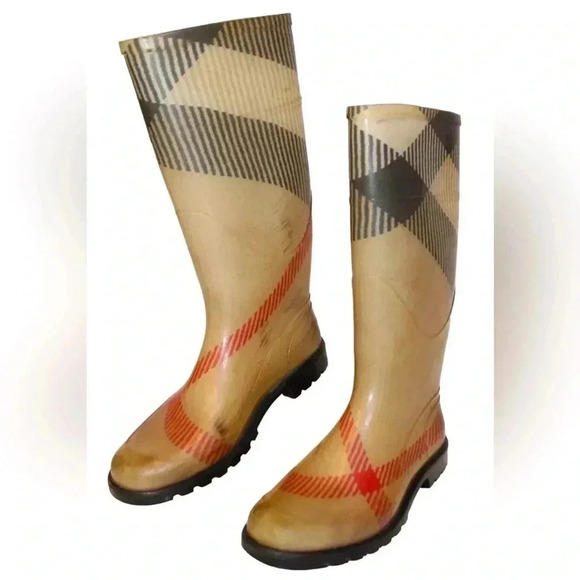 Burberry rainboats size 38 - Picture 1 of 15